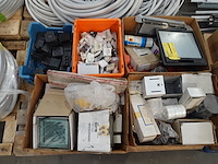 2x pallet toebehoren elektriciteit - afbeelding 7 van  14