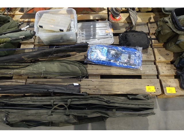 2x pallet vismateriaal - afbeelding 2 van  3