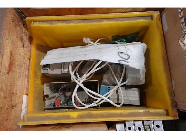 2x pallet wisselstukken voor weefmachines - afbeelding 17 van  37