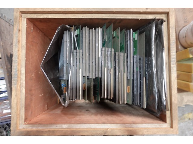 2x pallet wisselstukken voor weefmachines - afbeelding 31 van  37