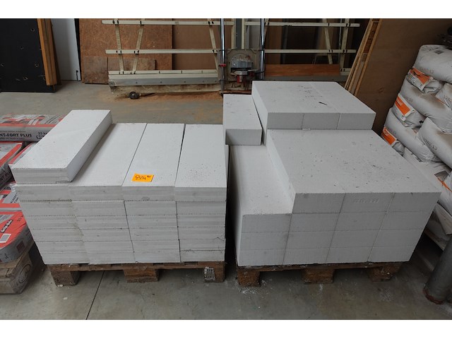 2x pallet yton stenen - afbeelding 1 van  3