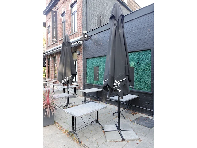 2x parasol met voet - afbeelding 2 van  2