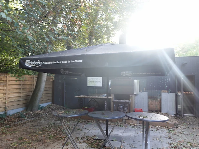 2x parasol met voet - afbeelding 2 van  3