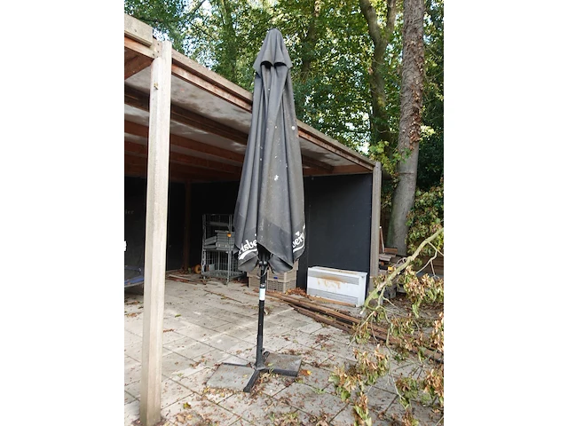 2x parasol met voet - afbeelding 3 van  3