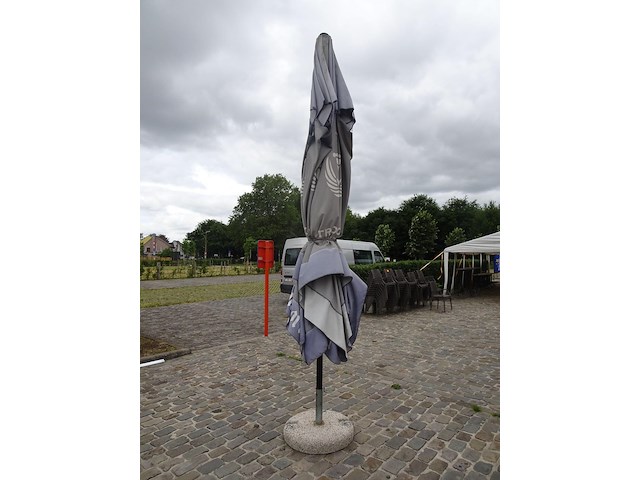 2x parasol + voet - afbeelding 1 van  2