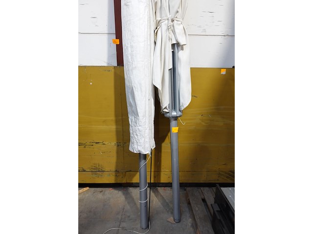 2x parasol - afbeelding 3 van  3