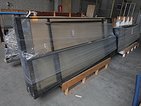 2x pivoterende stalen deur met glas - afbeelding 2 van  4