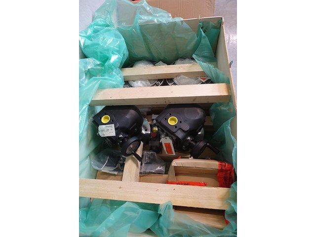 2x plunjerpomp kraussmaffei - afbeelding 1 van  6