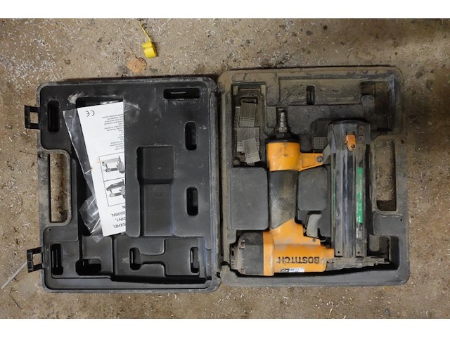 2x pneumatische nagelschieter bostitch - afbeelding 1 van  3