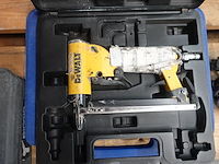 2x pneumatische nagelschieter - afbeelding 1 van  5