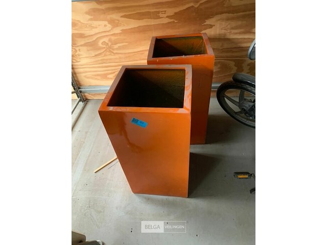 2x polyester bloembakken - afbeelding 2 van  2