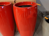 2x polyester bloempot dalat met autolak - afbeelding 2 van  6