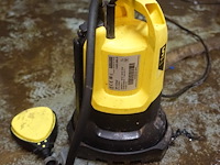 2x pomp karcher