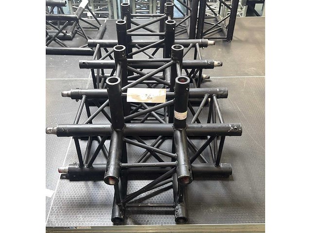 2x protruss s31 t-joint + down sq30 black - afbeelding 1 van  1