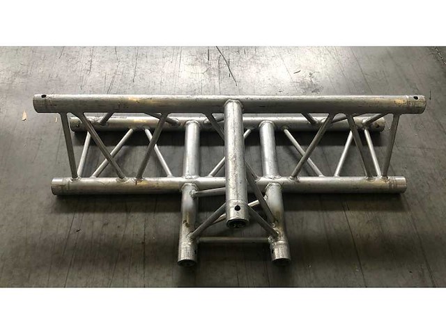 2x protruss t31 t-joint horizontal, long 1,00 x 0,50m - afbeelding 1 van  1