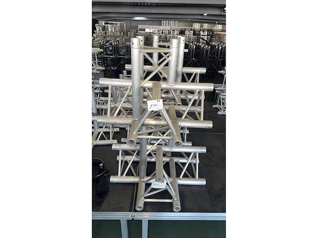 2x protruss t31 t-joint vertical with down foot right - afbeelding 2 van  2