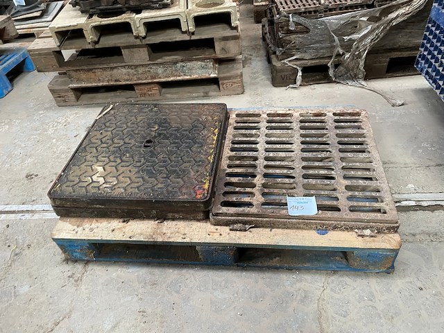 2x put deksel - afbeelding 1 van  4