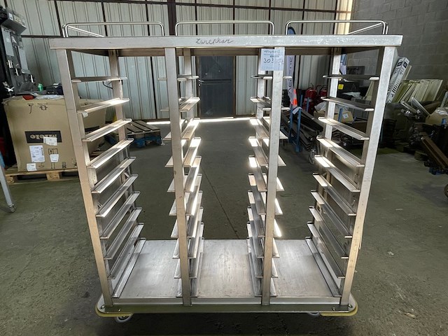 2x regaalwagen ic-s - afbeelding 1 van  8