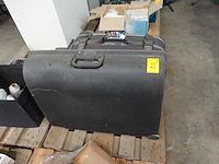 2x reiskoffer + paardenzadel - afbeelding 3 van  5