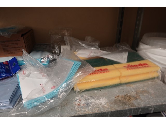 2x rek + inhoud - afbeelding 3 van  16