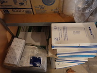 2x rek met inhoud "tork" toebehoren - afbeelding 6 van  11