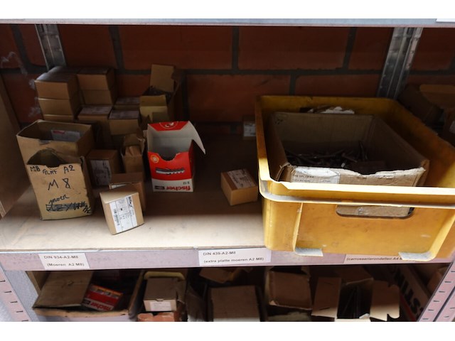 2x rek met inhoud - afbeelding 2 van  11