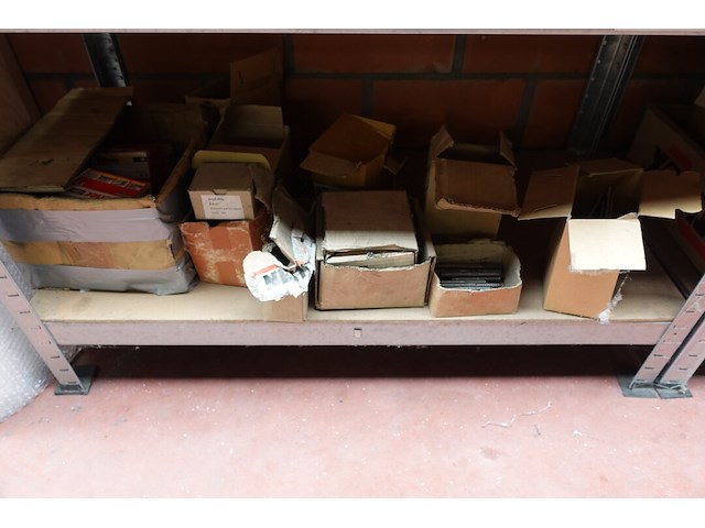 2x rek met inhoud - afbeelding 3 van  11
