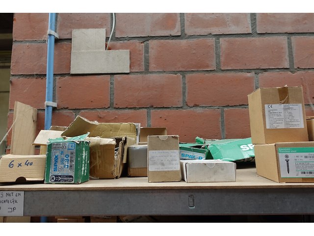 2x rek met inhoud - afbeelding 9 van  11