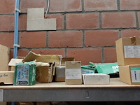 2x rek met inhoud - afbeelding 9 van  11