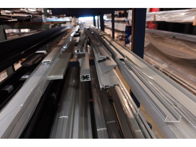 2x rek met inhoud - afbeelding 5 van  6