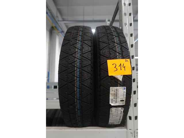 2x reserveband met velg (ongebruikt ) 15inch uniroyal - afbeelding 1 van  3