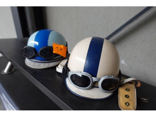2x retrohelm met bril - afbeelding 1 van  3