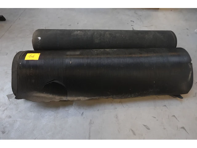 2x rol rubber mat - afbeelding 1 van  2