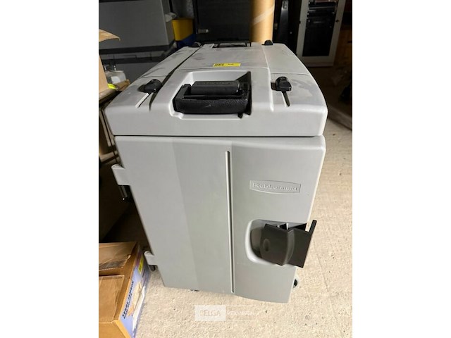 2x rubbermaid caterbox voorlader thermobox - afbeelding 1 van  4