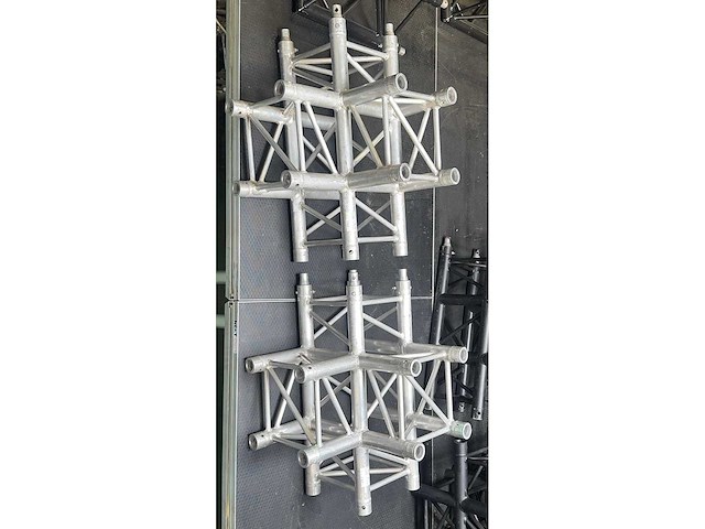 2x s31 t-joint + down sq30 - afbeelding 1 van  1