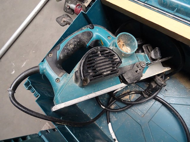 2x schaafmachine makita - afbeelding 2 van  5