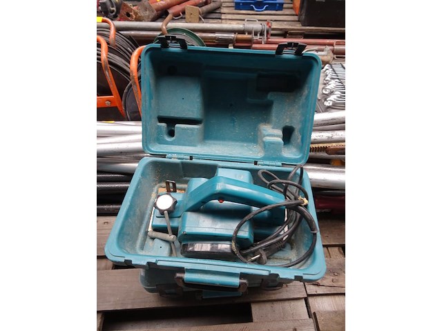 2x schaafmachine makita - afbeelding 1 van  3