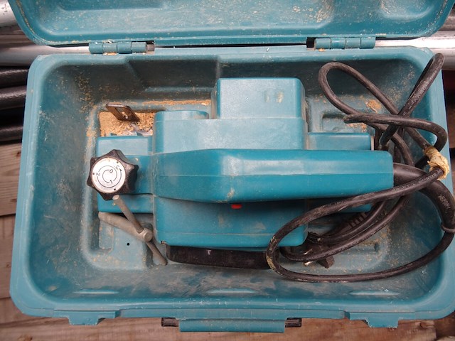 2x schaafmachine makita - afbeelding 3 van  3