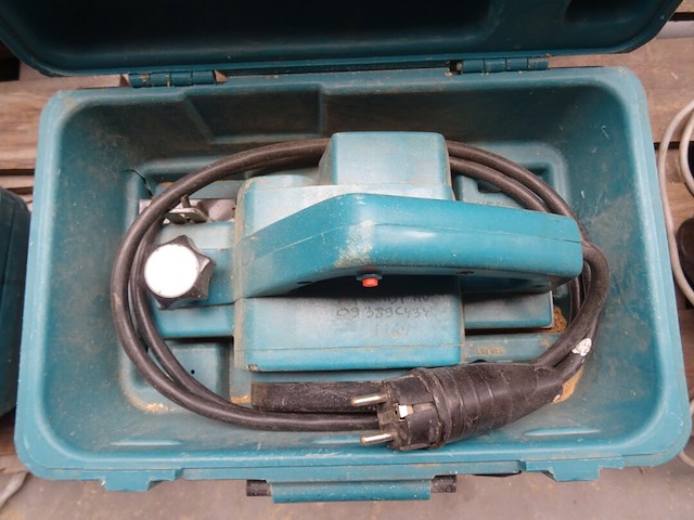 2x schaafmachine makita - afbeelding 3 van  3