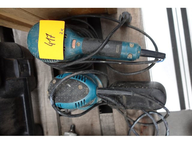 2x schuurmachine makita - afbeelding 1 van  6