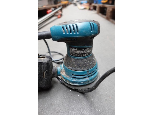 2x schuurmachine makita - afbeelding 3 van  6