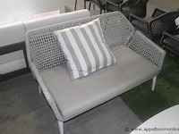 2x sedona sofa 1-zit aluminium wit mat + rope ow light grey mélangé | sedona sofa 2-zit aluminium wit mat + rope ow light grey mélangé uitvoering stof : stofgroep a, sunbrella natté, nat 10022 140 grey chiné | sedona kusse voor 2-zit: - afbeelding 3 van  4