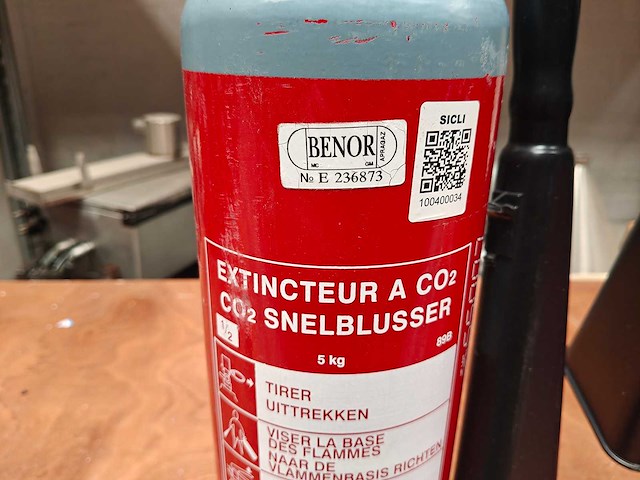 2x sicli - co2 - snelblusser - fire extinguisher - afbeelding 3 van  6