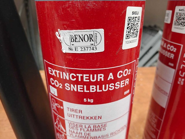 2x sicli - co2 - snelblusser - fire extinguisher - afbeelding 7 van  7