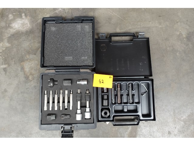 2x sleutel set renault - afbeelding 1 van  2