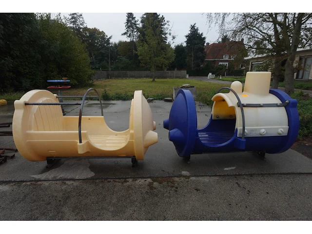 2x speelgoedtreintje - afbeelding 1 van  7