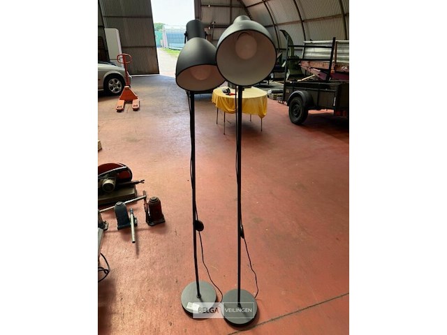 2x staanlamp metaal zwart gelakt h150 cm - afbeelding 1 van  2