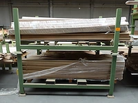2x stapelbare metalen houder + inhoud