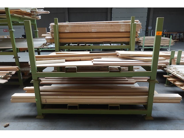 2x stapelbare metalen houder + inhoud - afbeelding 1 van  7