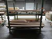 2x stapelbare metalen houder + inhoud